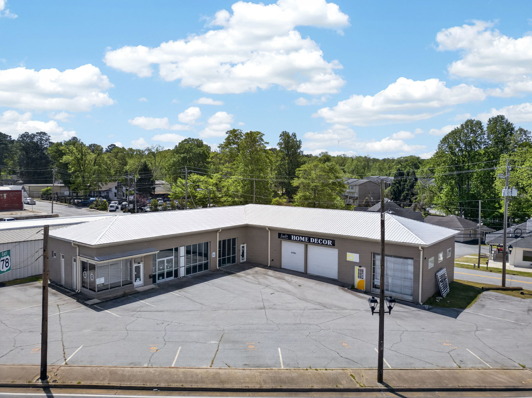 Exterior of 116 W Bankhead Hwy